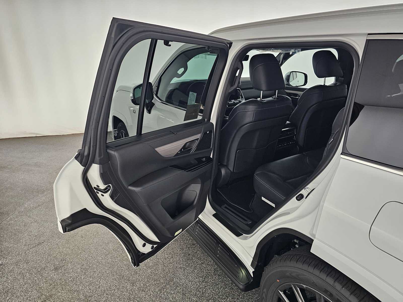 New 2026 Lexus LX 600 F Sport AWD/4WD image 17