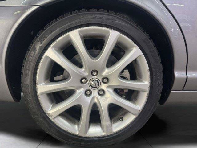 Used 2008 Jaguar XJ8 RWD image 45