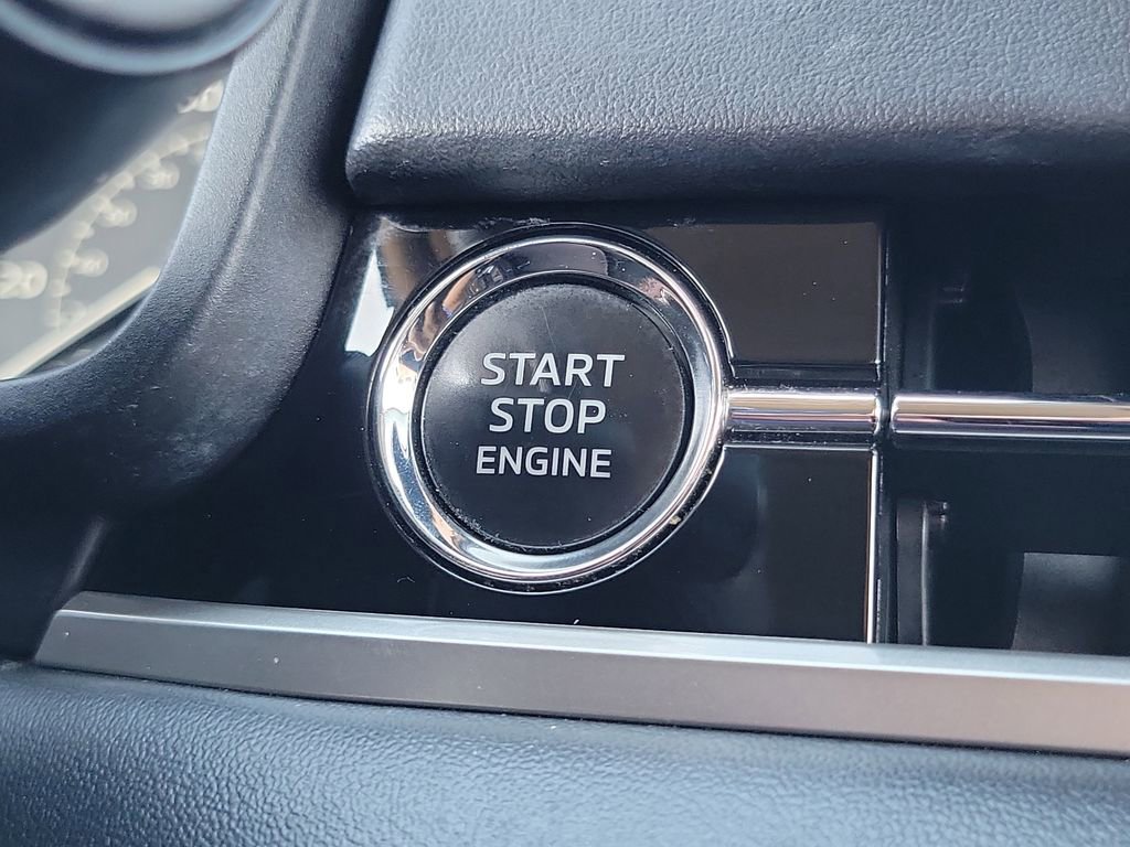 Used 2023 Mitsubishi Outlander SE image 13