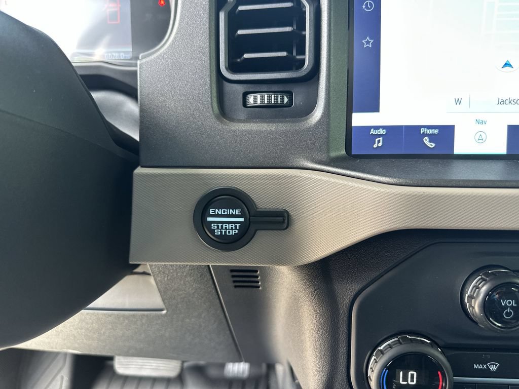 Used 2024 Ford Bronco Wildtrak AWD/4WD image 17