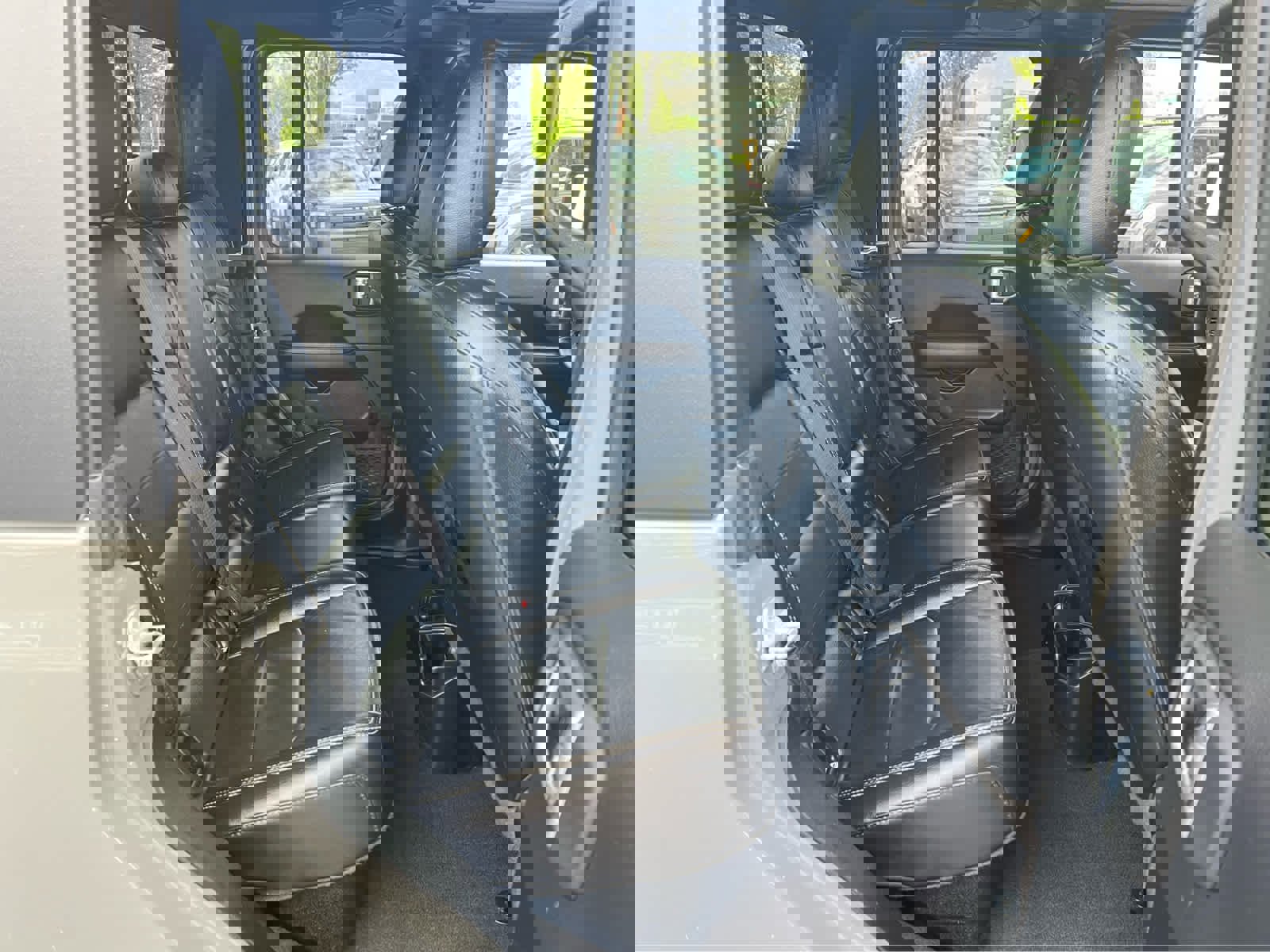 Used 2021 Jeep Gladiator Overland w/ Popular Equipment Package image 26