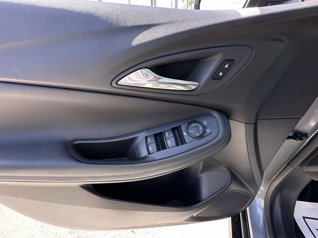 Used 2025 Buick Encore GX Sport Touring FWD image 21