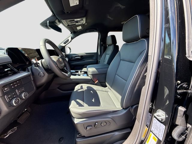 New 2025 Chevrolet Suburban Premier image 23