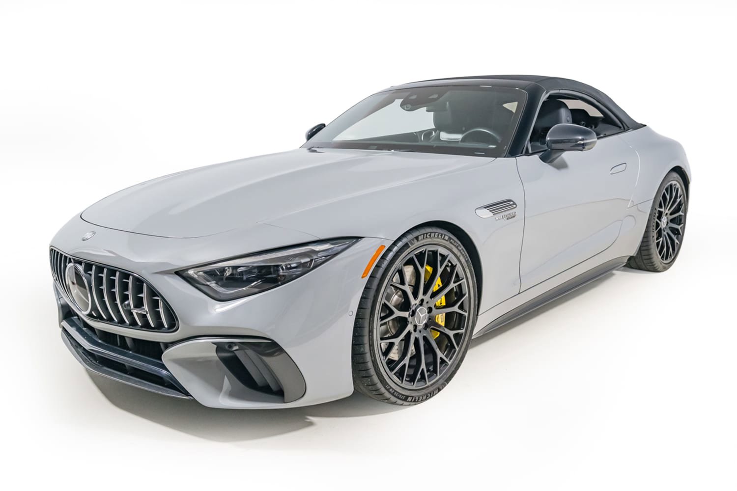 Used 2022 Mercedes-Benz SL 63 AMG 4MATIC image 2