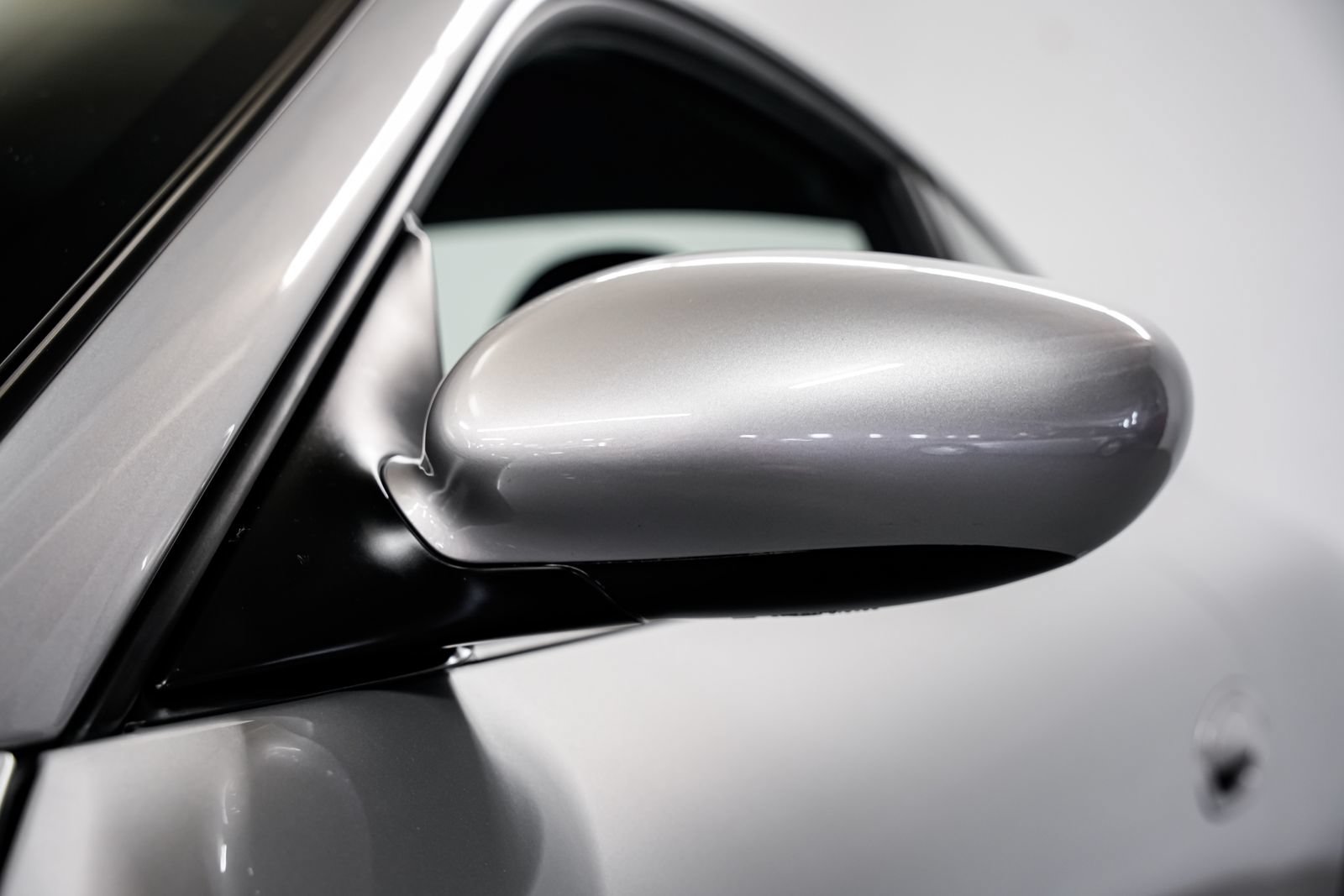 Used 2004 Porsche 911 Carrera RWD image 32