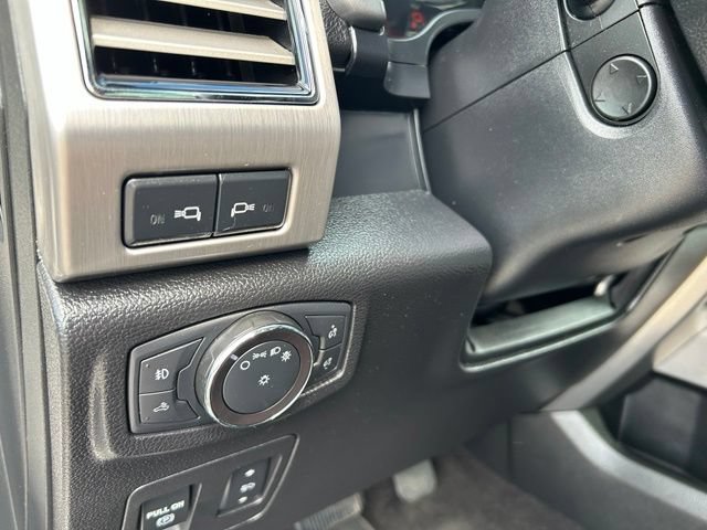 Used 2018 Ford F150 Platinum w/ FX4 Off-Road Package AWD/4WD image 30