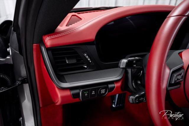 Used 2025 Porsche 911 Carrera RWD image 27