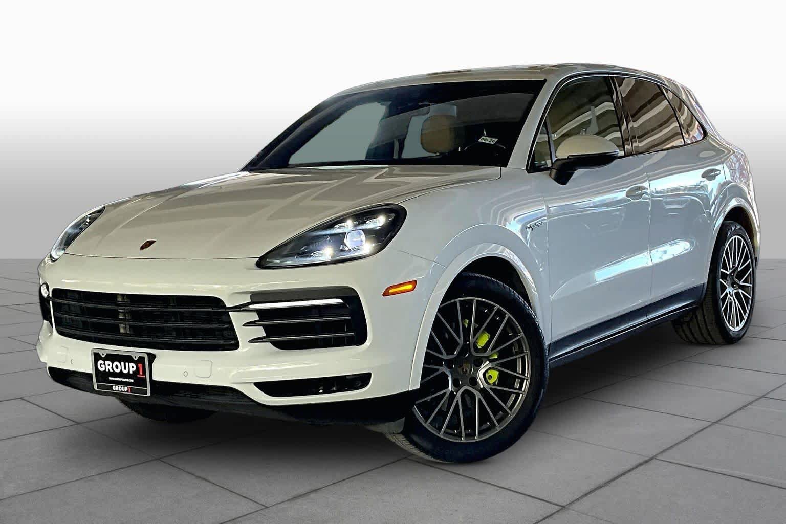 Used 2022 Porsche Cayenne E-Hybrid AWD/4WD image 2