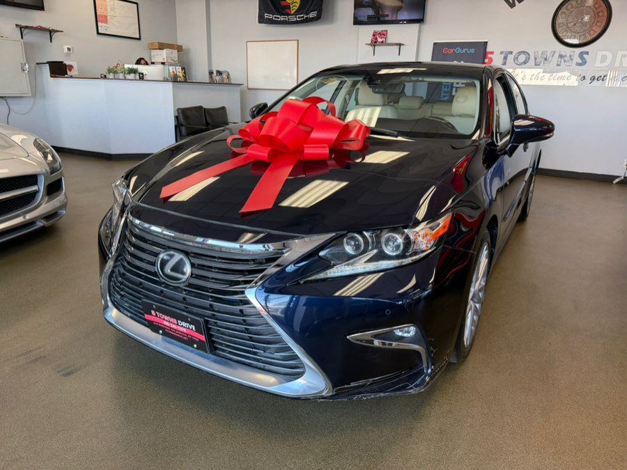 Used 2016 Lexus ES 350 w/ Luxury Package w/Wood Trim FWD image 4
