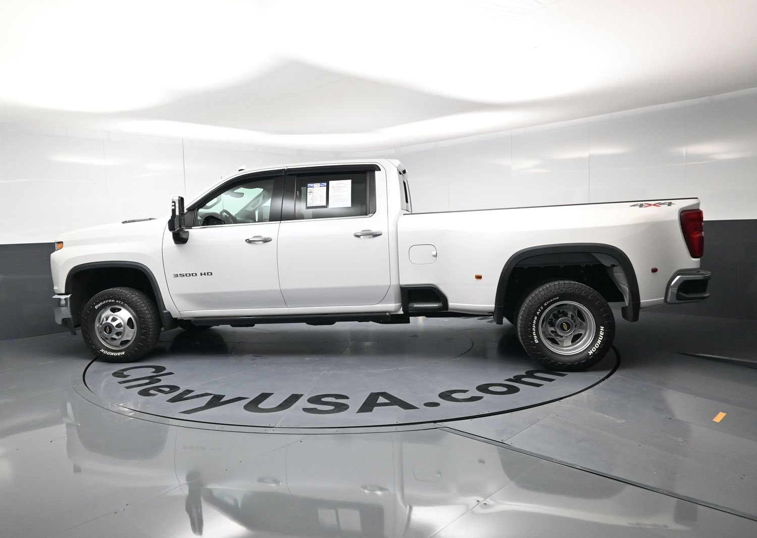 Used 2021 Chevrolet Silverado 3500 LTZ w/ LTZ Convenience Package AWD/4WD image 6
