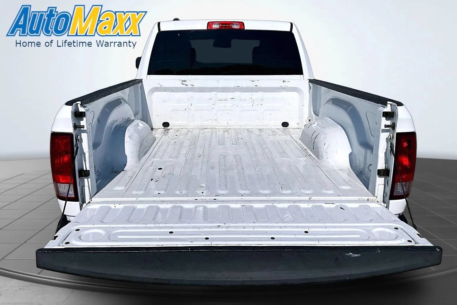 Used 2014 RAM 1500 Classic SLT RWD image 7