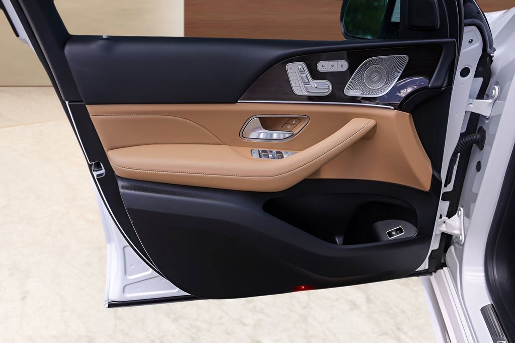 Used 2025 Mercedes-Benz GLE 450 4MATIC image 25