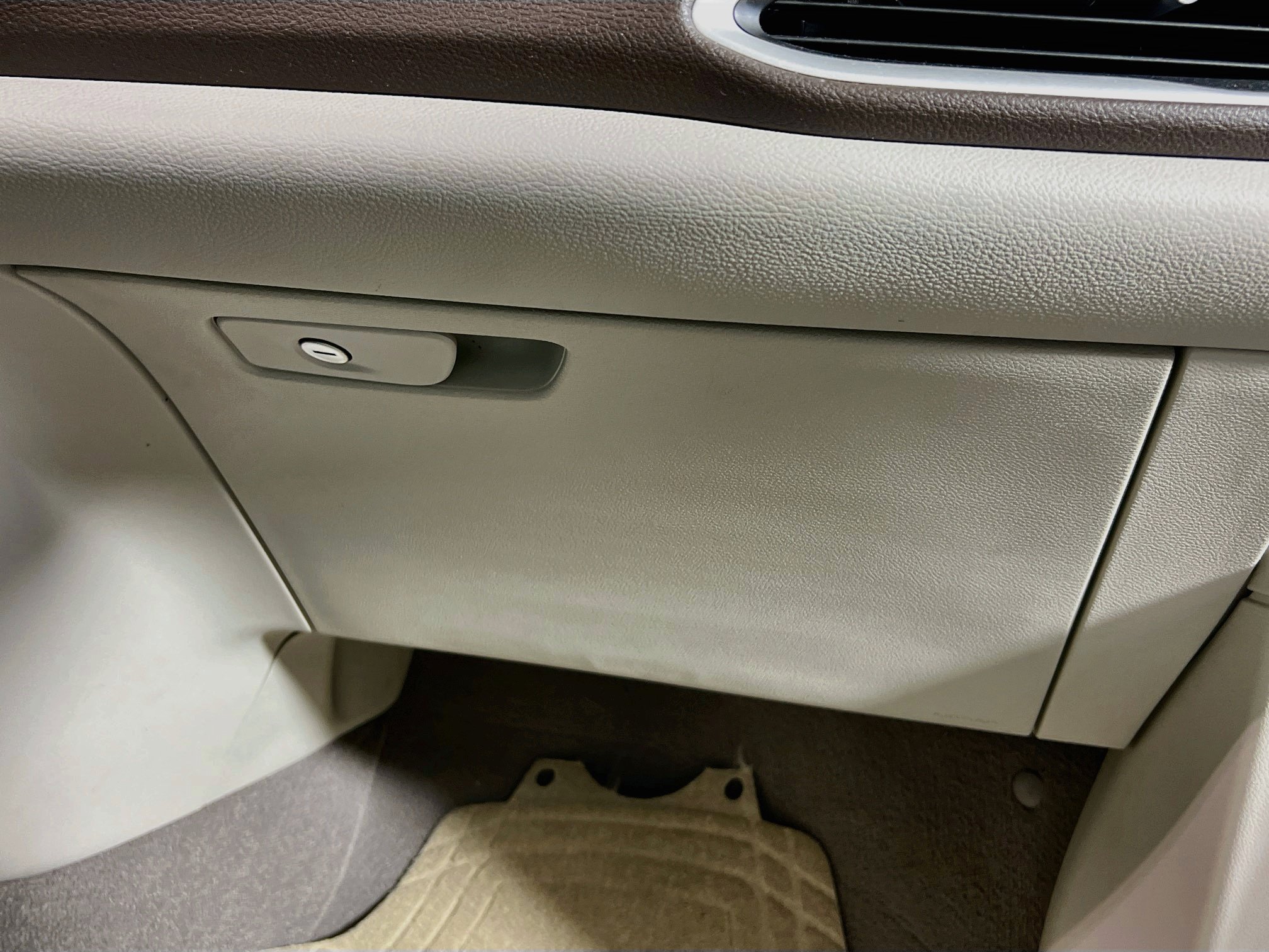Used 2021 Chrysler Pacifica Touring FWD image 34