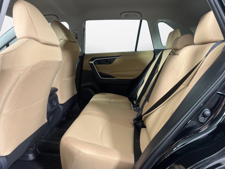 New 2025 Toyota RAV4 LE image 10