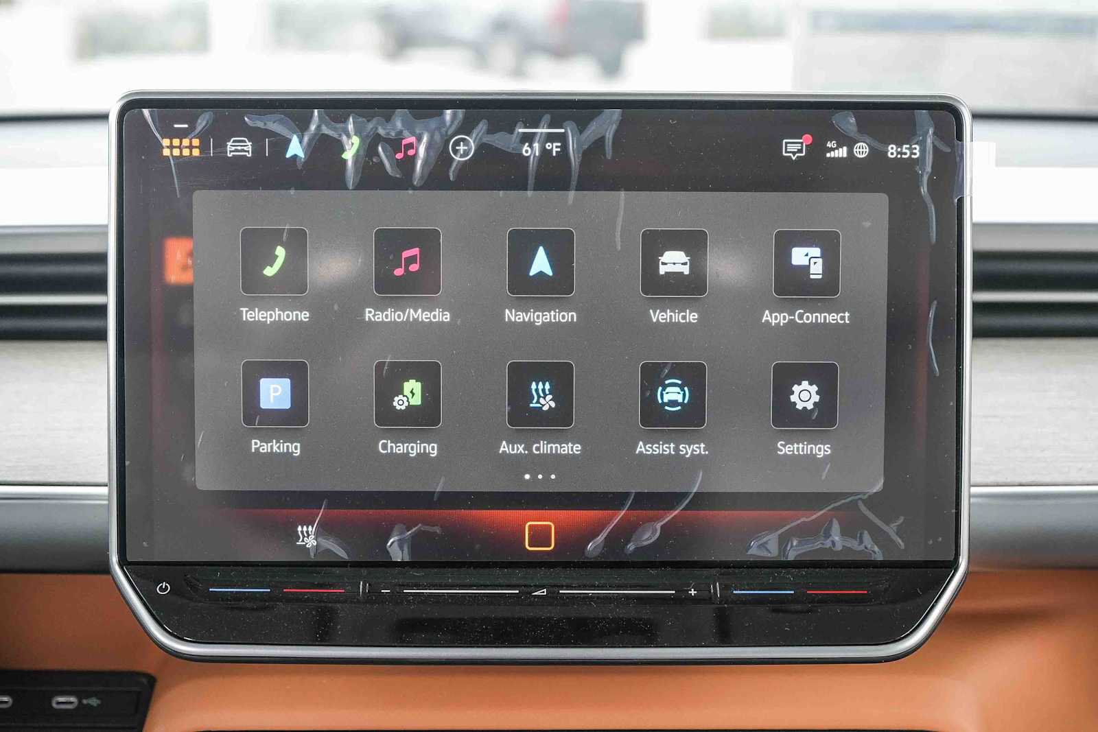 New 2025 Volkswagen ID. Buzz 1st Edition AWD/4WD image 16