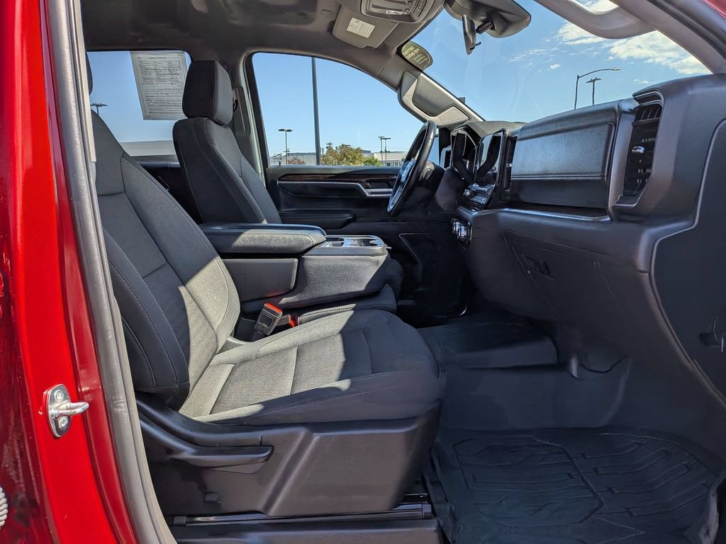 Used 2024 GMC Sierra 1500 Elevation w/ LPO, Elevation Black Package AWD/4WD image 22