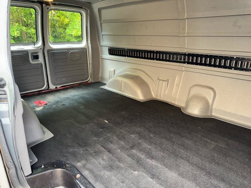 Used 2008 Ford E-250 and Econoline 250 RWD image 12