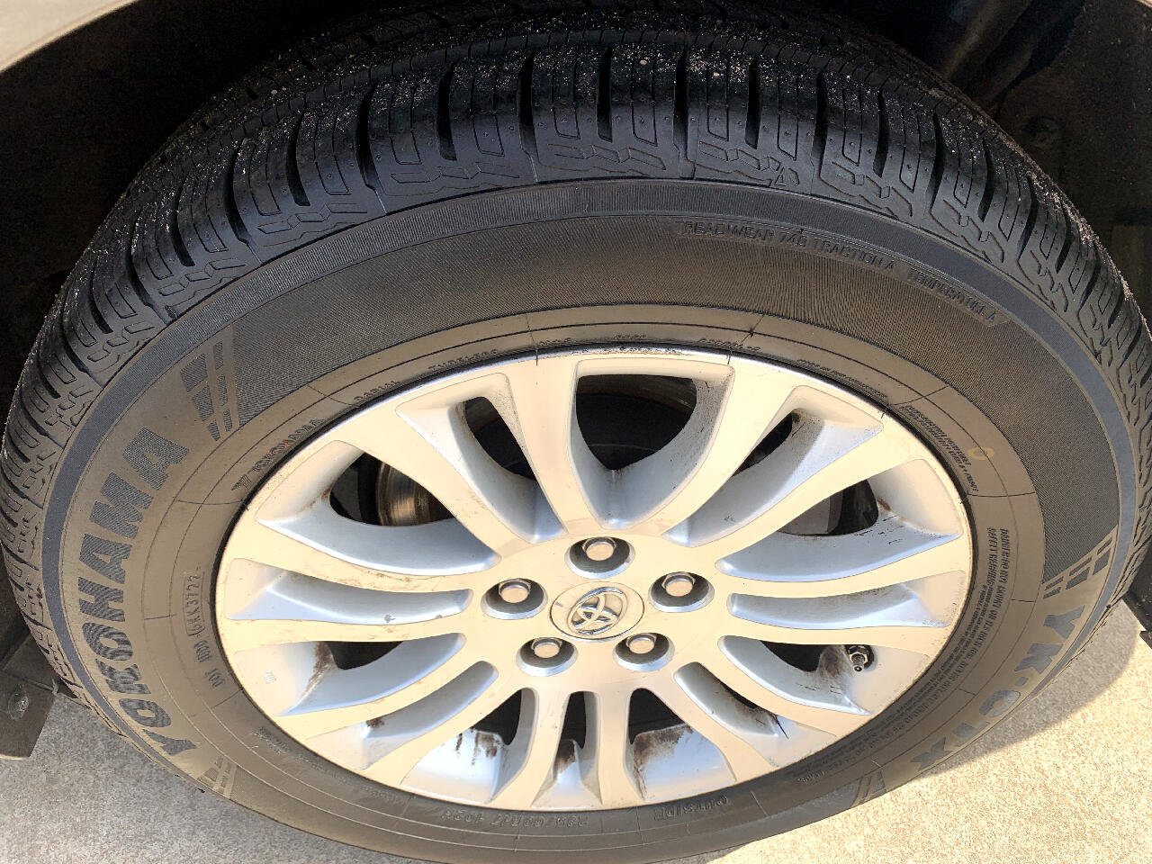 Used 2014 Toyota Sienna XLE image 12