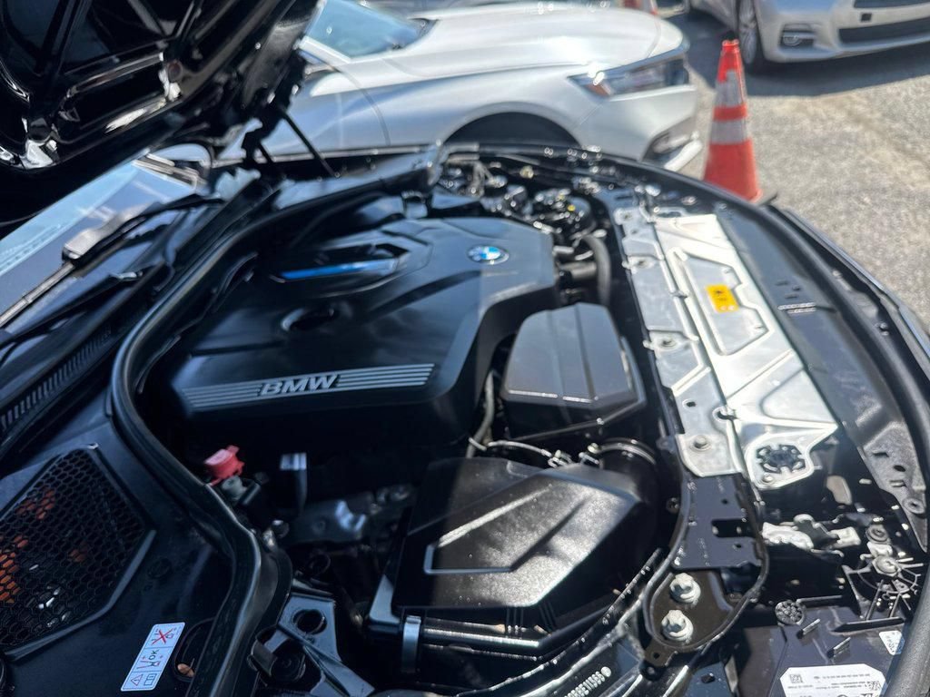 Used 2024 BMW 330e xDrive AWD/4WD image 31