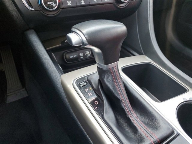 Used 2019 Kia Optima SX image 25