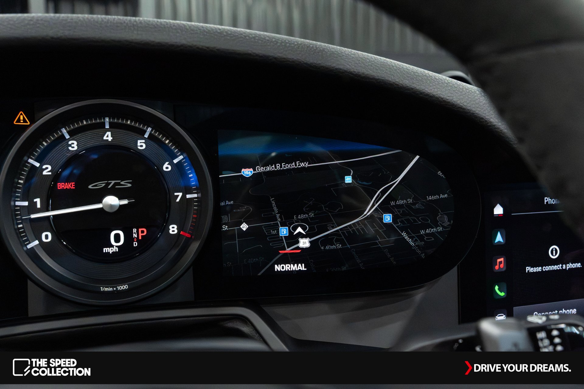 Used 2024 Porsche 911 Targa 4 GTS w/ Premium Package image 40