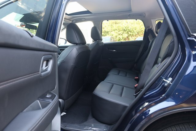 New 2026 Nissan Rogue SV image 25