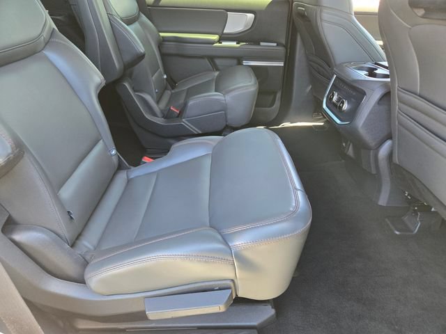 Used 2025 Ford Expedition Active AWD/4WD image 15