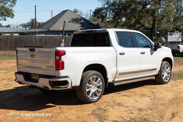 Used 2022 Chevrolet Silverado 1500 High Country w/ High Country Premium Package image 6