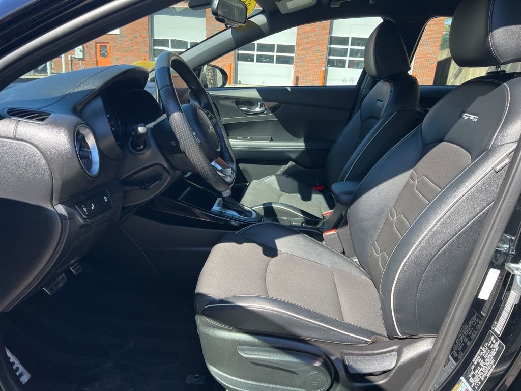 Certified 2023 Kia Forte GT-Line image 12