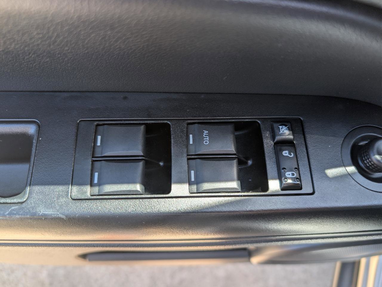 Used 2012 Jeep Compass Latitude AWD/4WD image 17