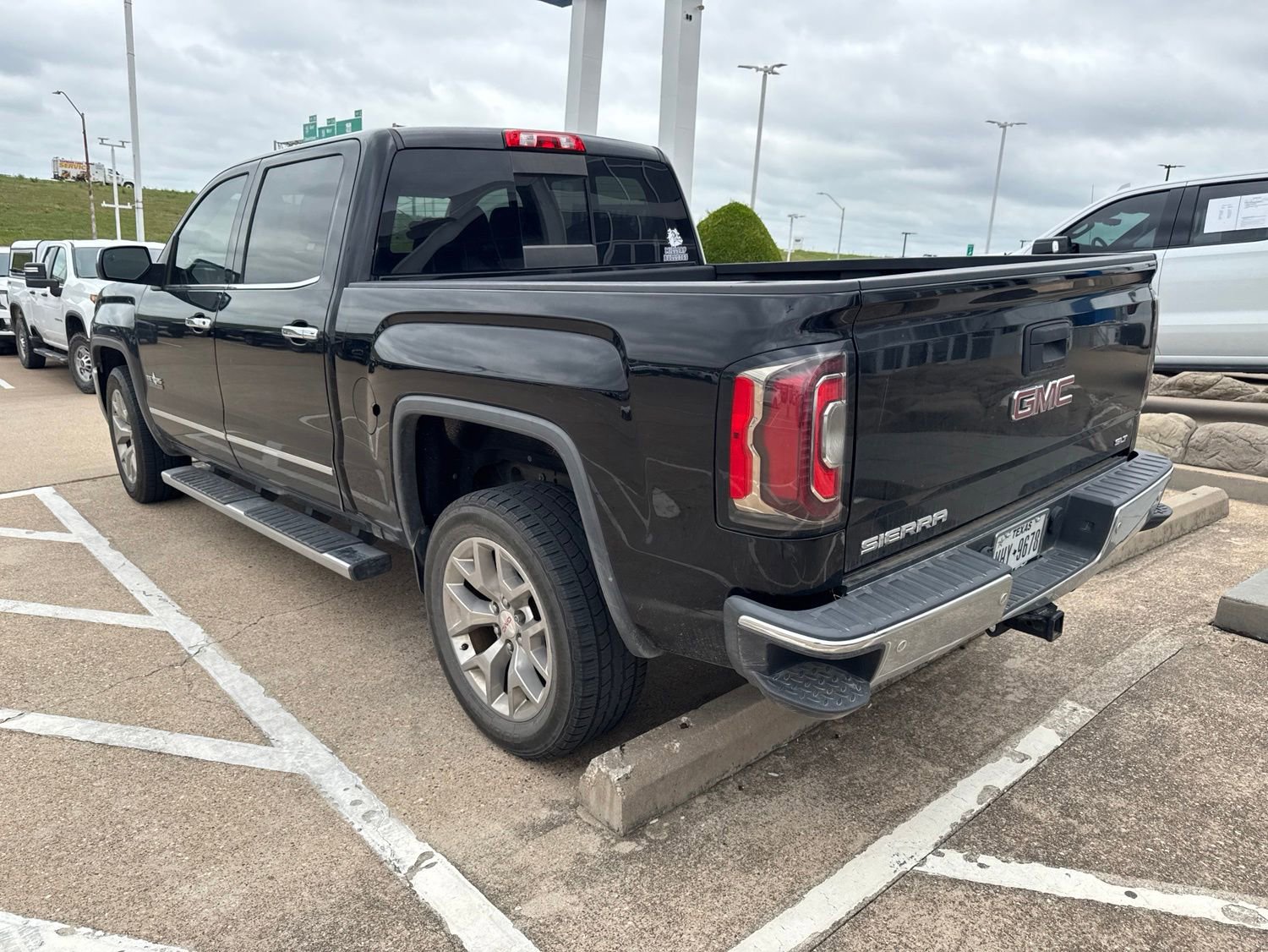Used 2018 GMC Sierra 1500 SLT w/ Texas SLT Premium Package RWD image 5