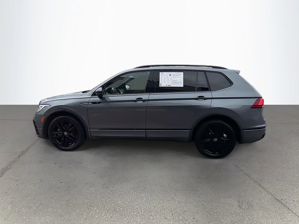 Used 2022 Volkswagen Tiguan SE R-Line image 8