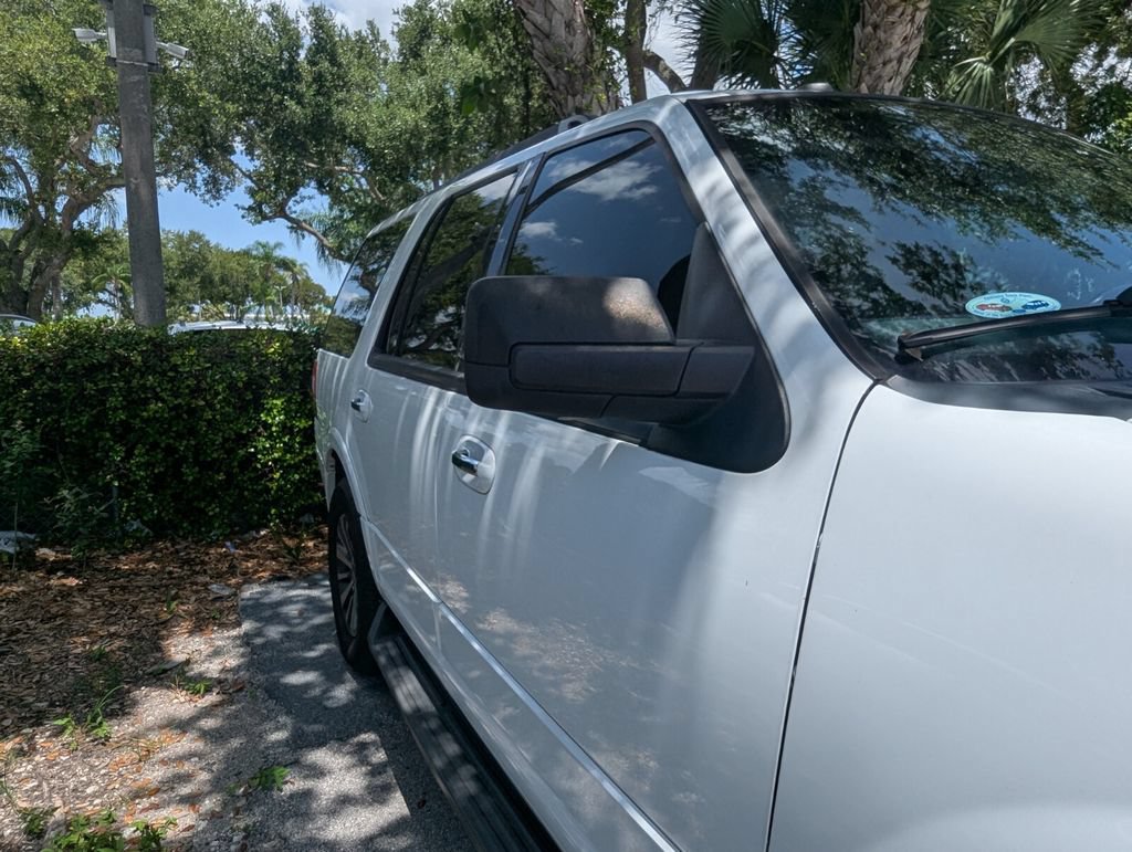 Used 2017 Ford Expedition XLT RWD image 8