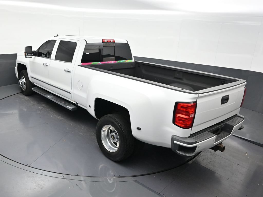 Used 2019 Chevrolet Silverado 3500 High Country w/ Duramax Plus Package AWD/4WD image 19