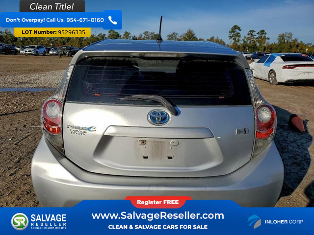 Used 2013 Toyota Prius C image 8