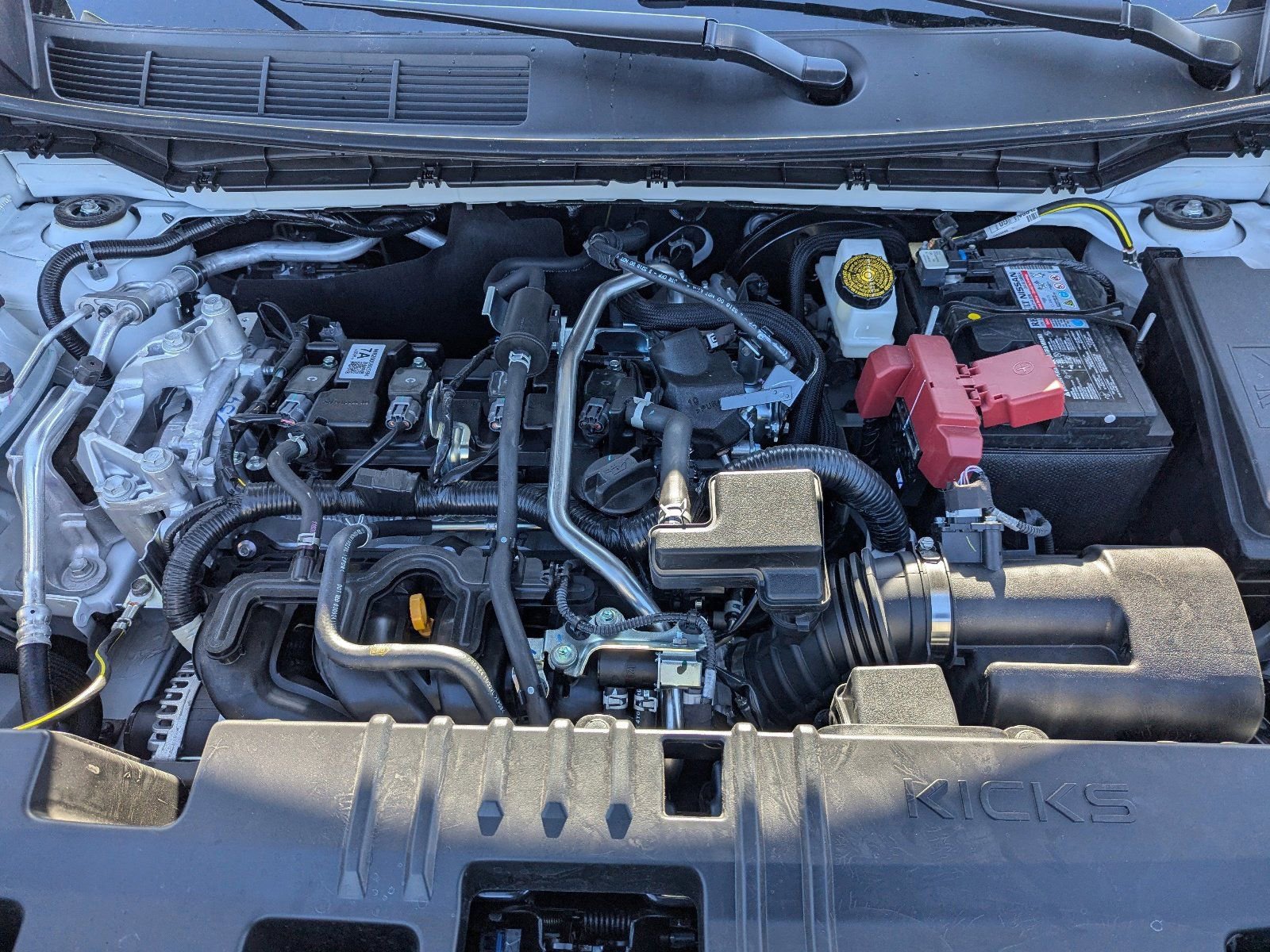 New 2025 Nissan Kicks SR image 10