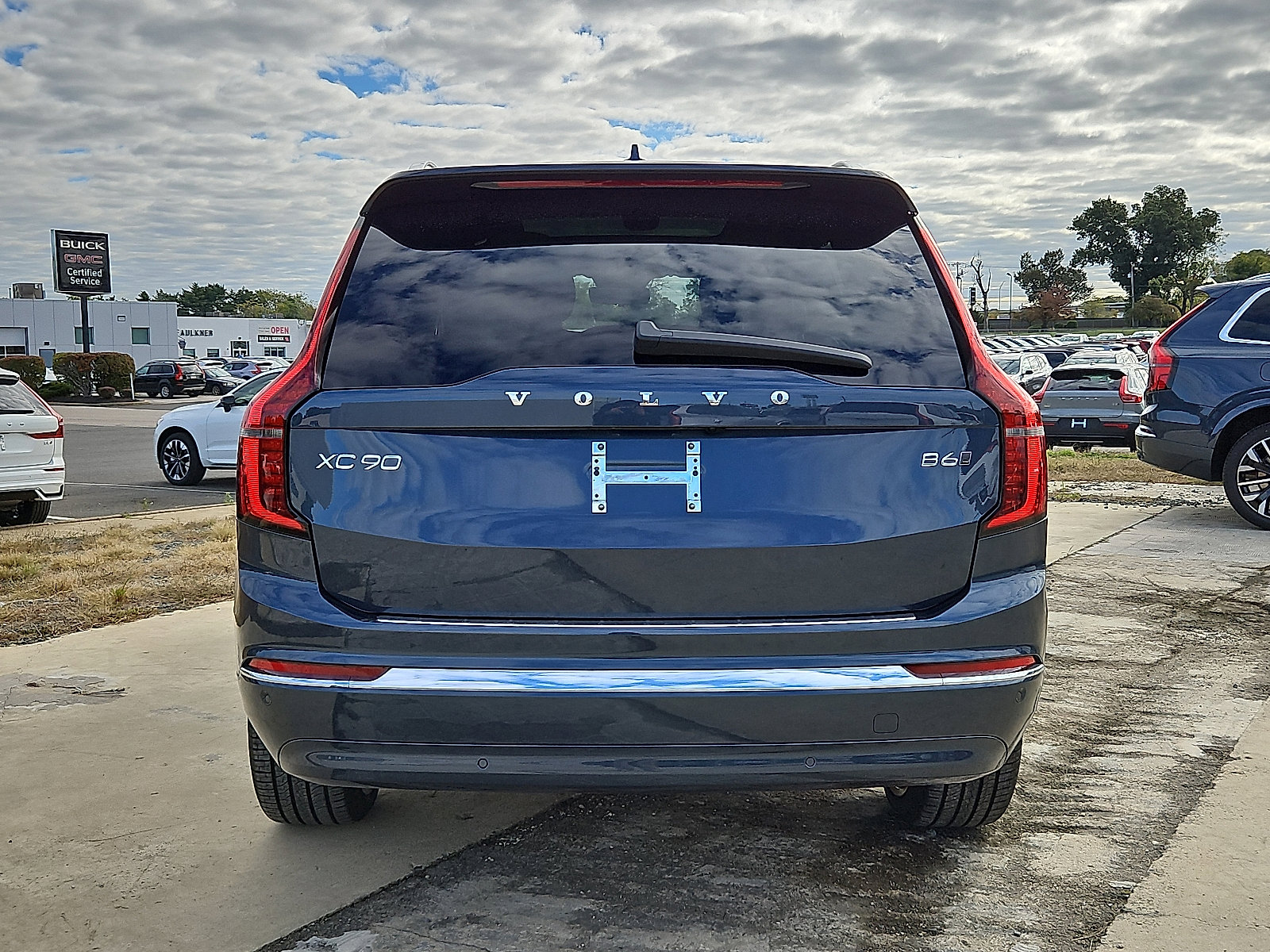New 2026 Volvo XC90 B6 Ultra w/ Lounge Package image 5