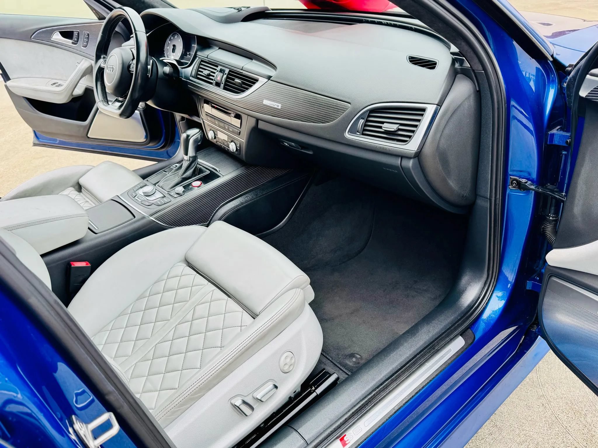 Used 2016 Audi S6 Prestige AWD/4WD image 24