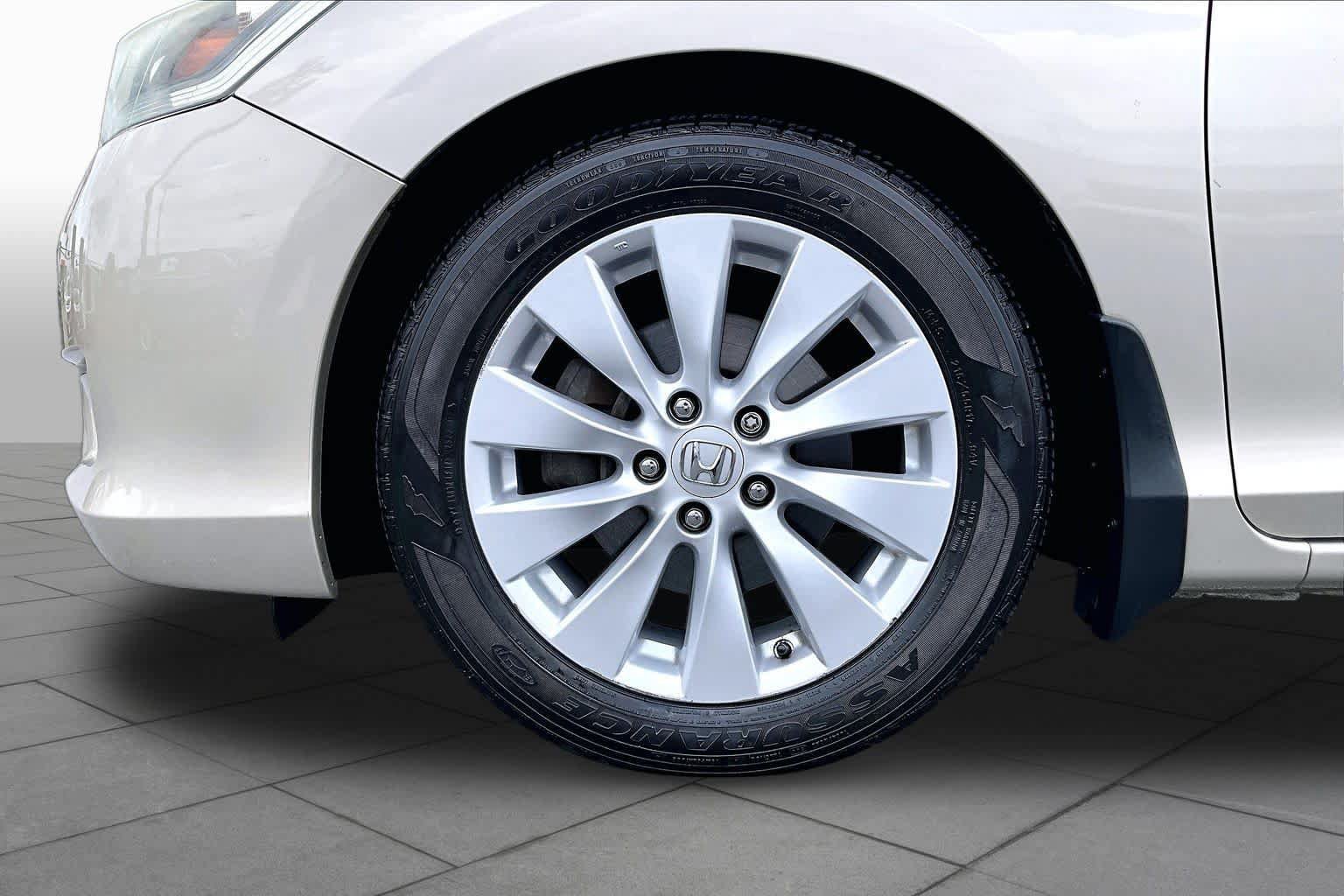 Used 2014 Honda Accord EX-L image 10