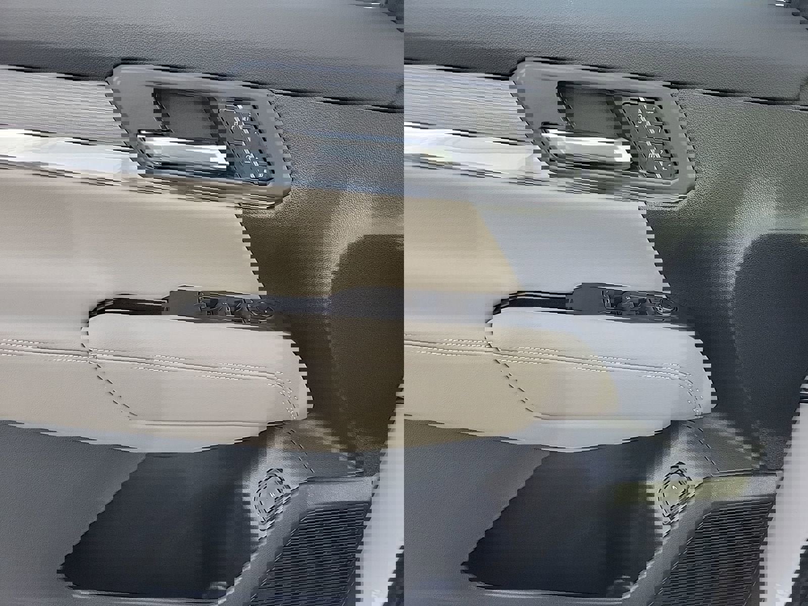 New 2026 GMC Terrain Elevation w/ Elevation Premium Package image 26