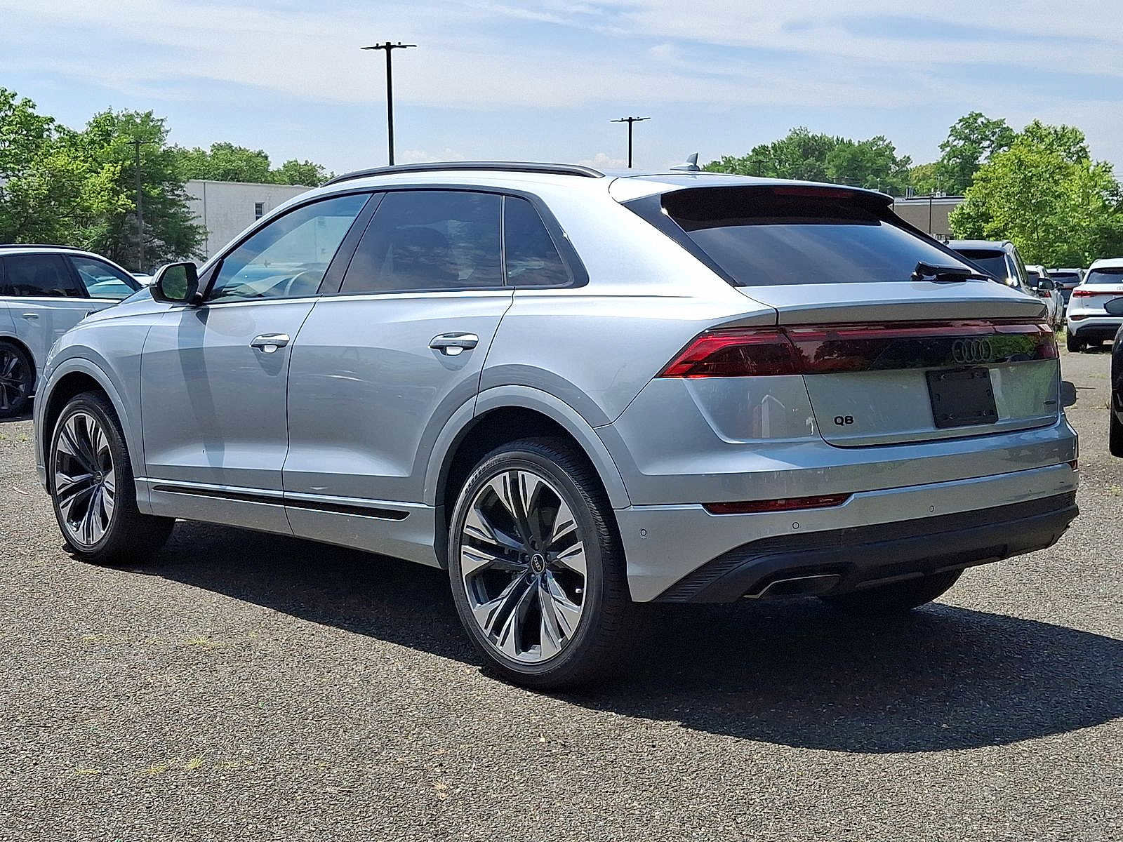 New 2025 Audi Q8 Premium image 11