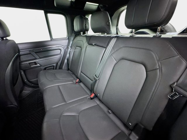 Used 2025 Land Rover Defender 110 X image 24