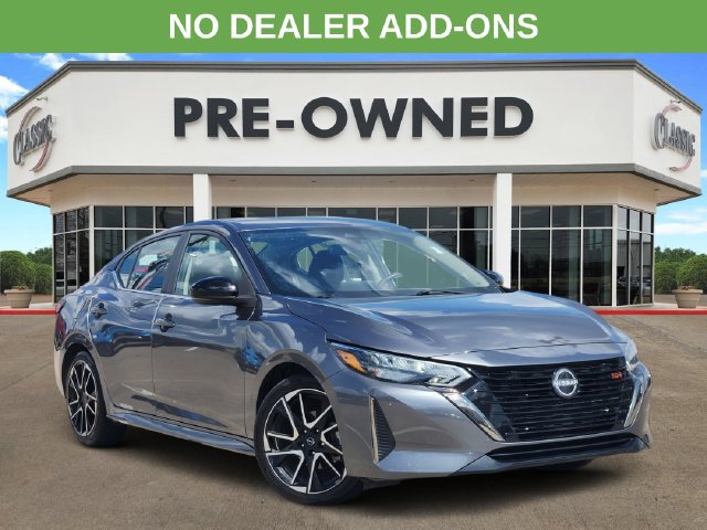 Used 2025 Nissan Sentra SR FWD image 1