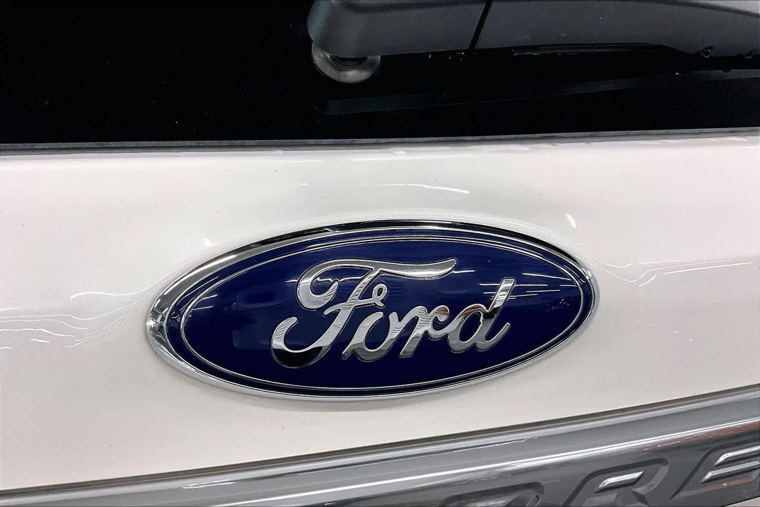 Used 2018 Ford Explorer Platinum AWD/4WD image 30