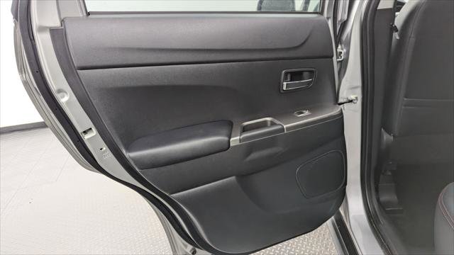 Used 2023 Mitsubishi Outlander Sport ES image 16