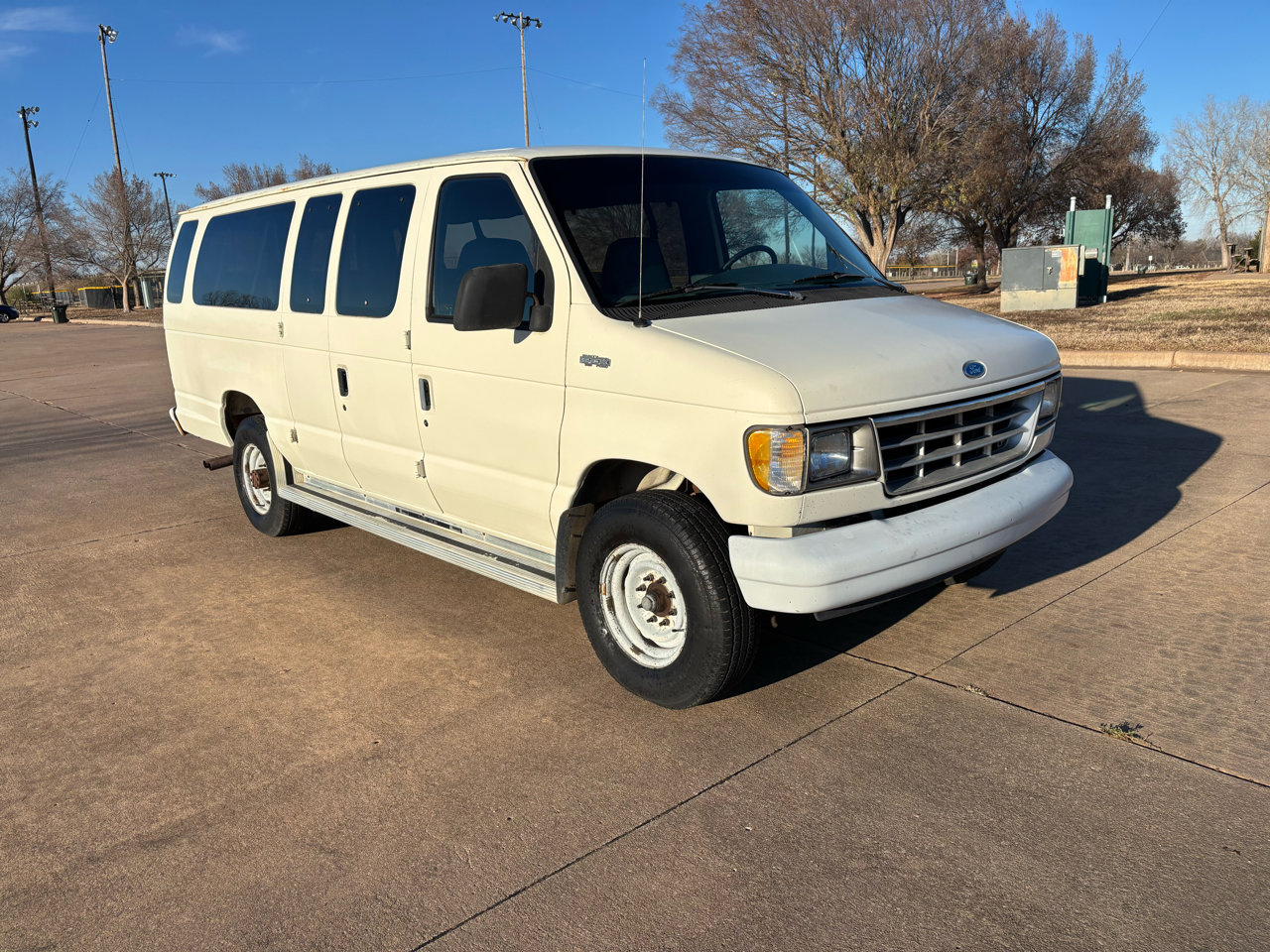 Used 1993 Ford E-350 and Econoline 350 XLT image 26
