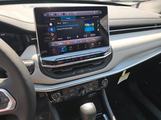 New 2026 Jeep Compass Limited w/ Sun, Sound & Navigation Group AWD/4WD image 40