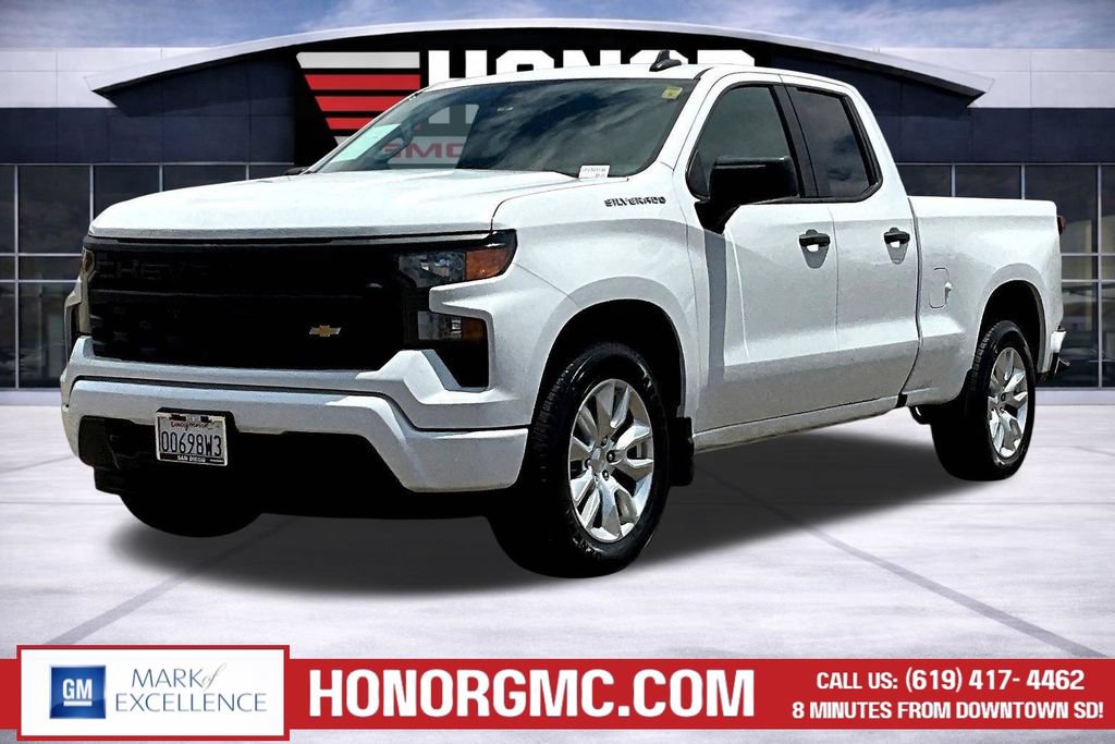 Used 2023 Chevrolet Silverado 1500 Custom RWD image 3