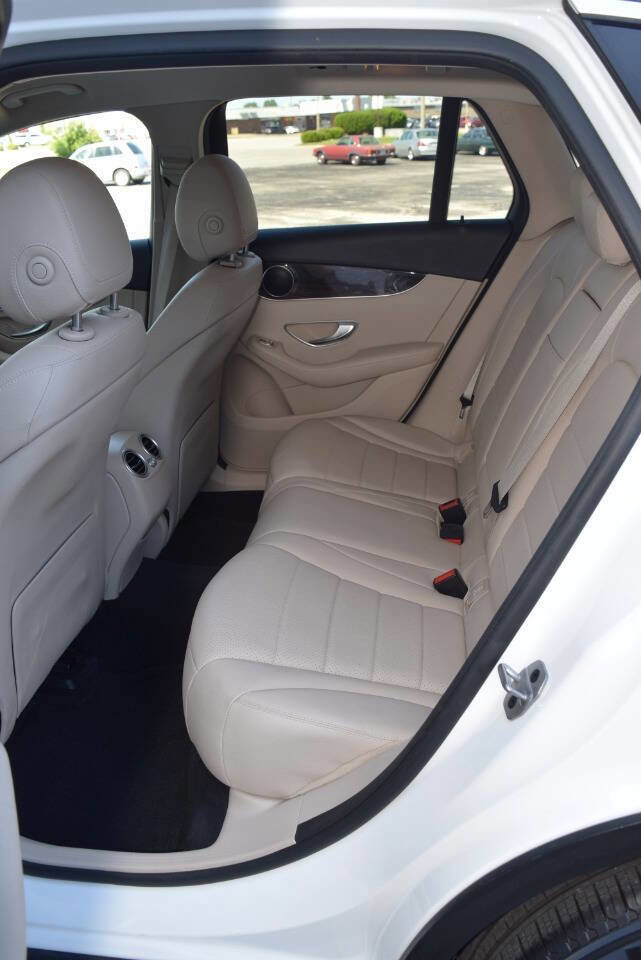 Used 2021 Mercedes-Benz GLC 300 image 48