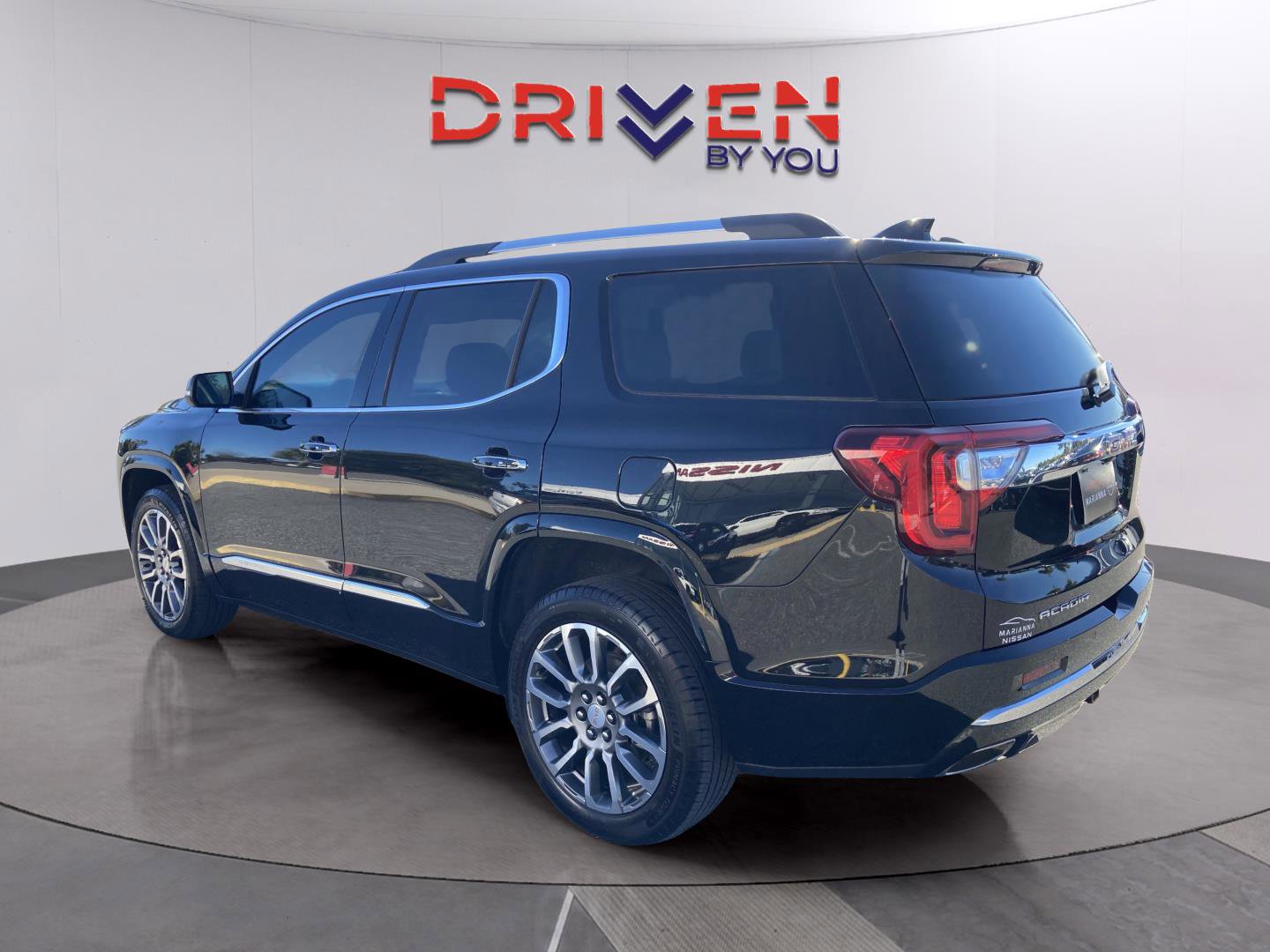 Used 2023 GMC Acadia Denali w/ Denali Ultimate Package image 4